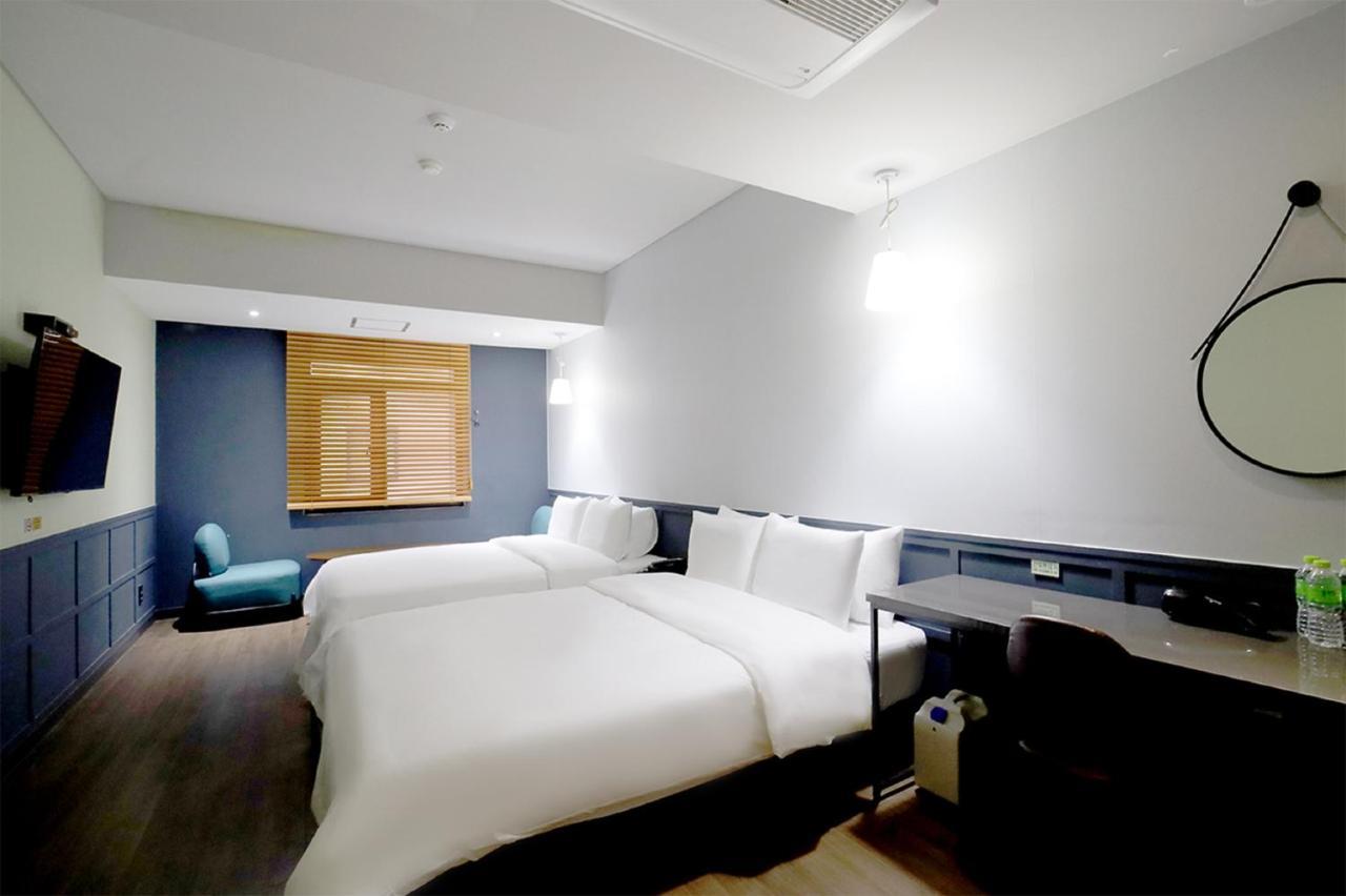 Seomyeon Hound Hotel 1St Street Μπουσάν Δωμάτιο φωτογραφία