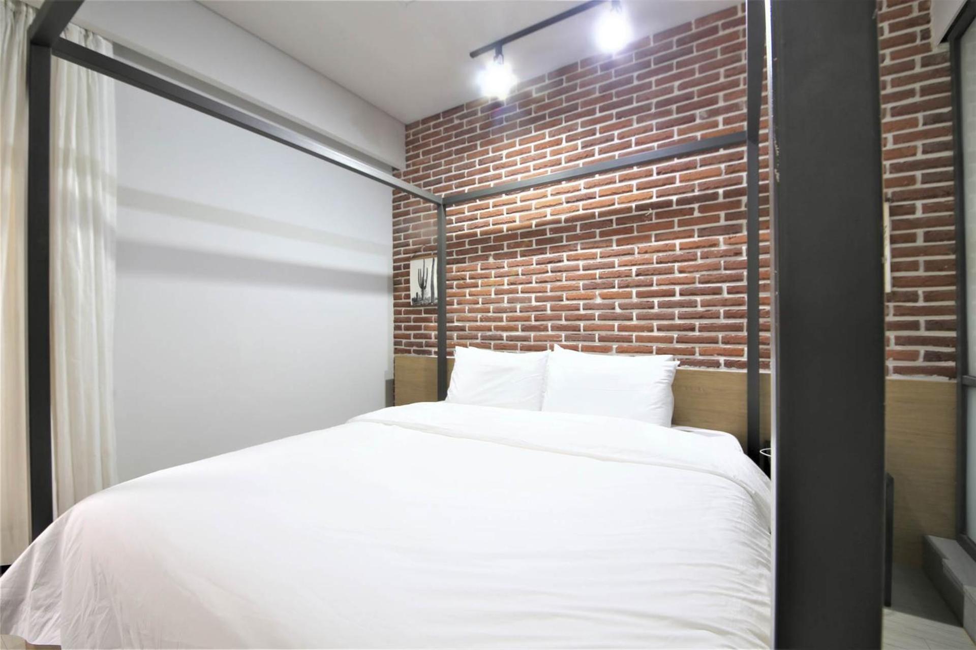 Seomyeon Hound Hotel 1St Street Μπουσάν Εξωτερικό φωτογραφία